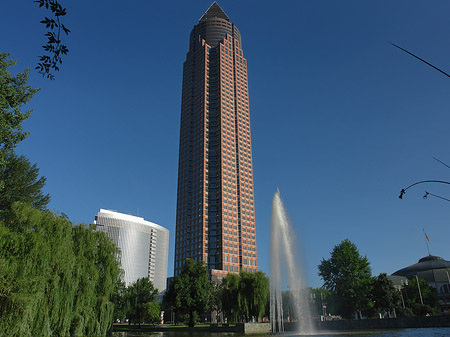 Fotos Messeturm mit Ludwig-Erhard-Anlage | Frankfurt am Main